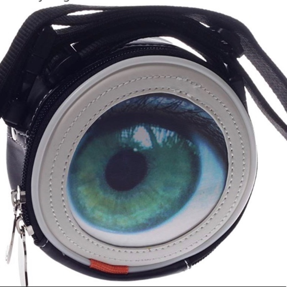 Designer Hi De Ho Eyeball Shoulder bag